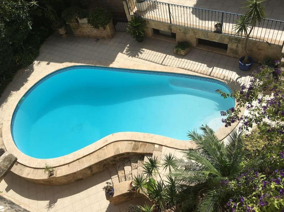 Studio Apartment With Pool In House Of Character. Birkirkara Exterior photo