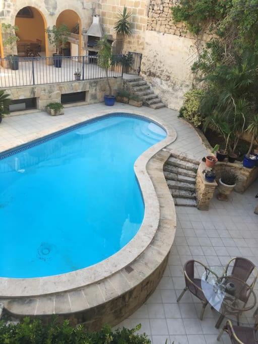 Studio Apartment With Pool In House Of Character. Birkirkara Exterior photo